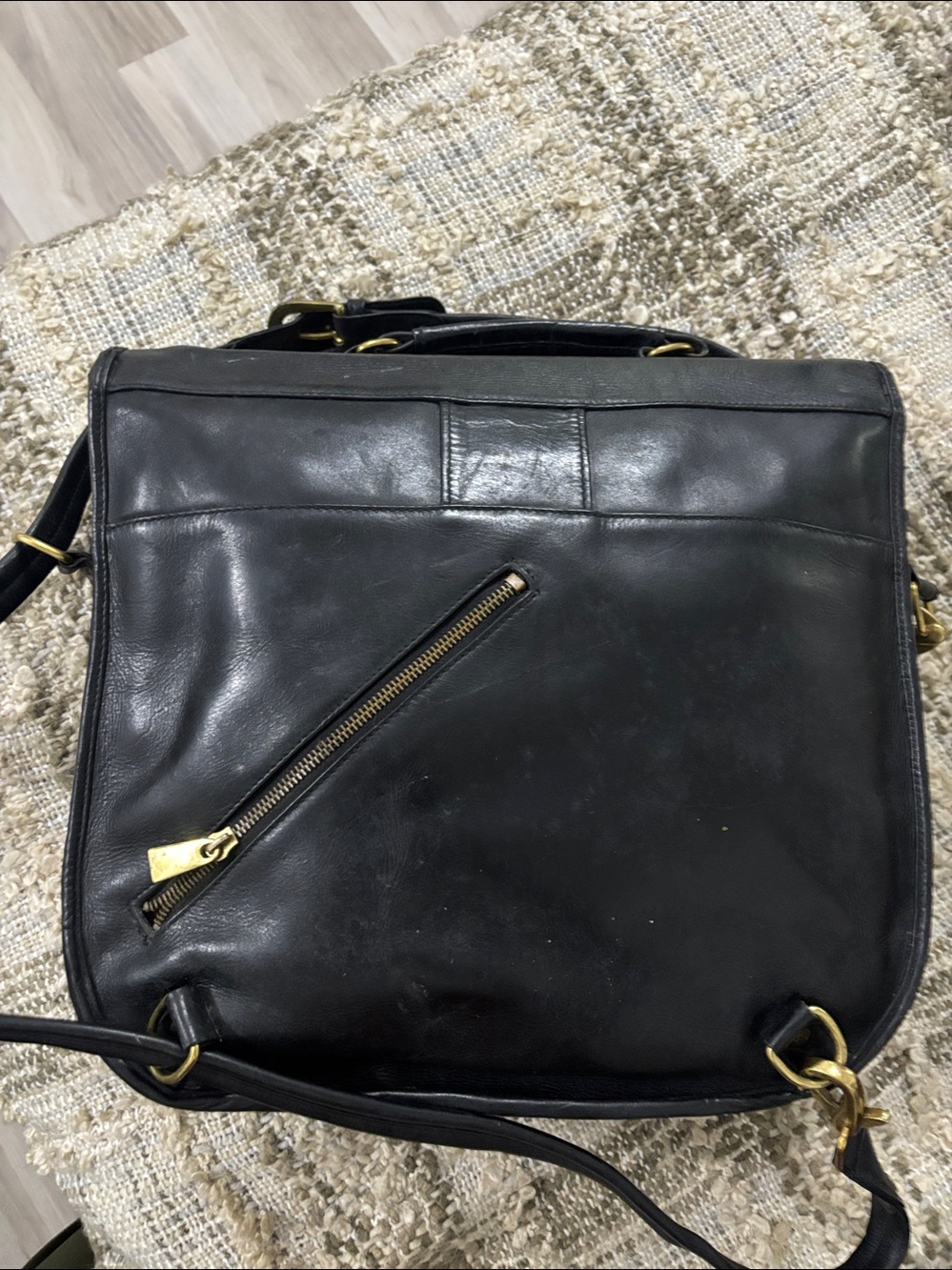 Wilson Leather Black Men's Convertible Messenger Backpack Bag with Brass Buckle - Picture 7 of 16